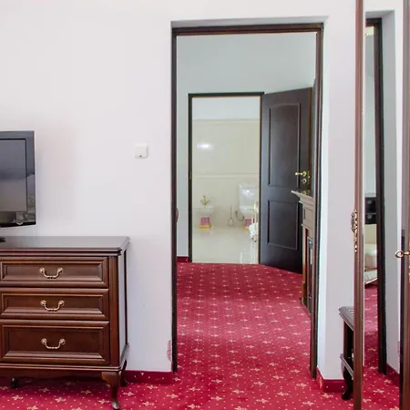 尼兹奇酒店 酒店 鲁恰内尼达