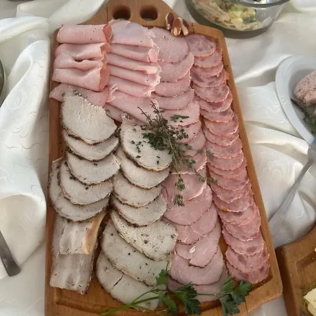 Otel Nidzki 3*