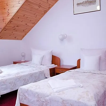 Nidzki Hotel